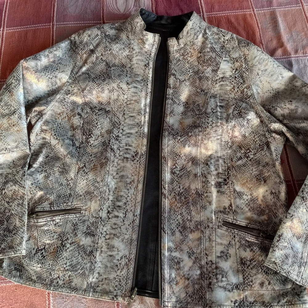 Women's Leather Reversible Jacket - image 2